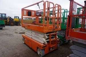 lot 23 image: Snorkel Model S4726E Scissors Lift