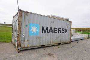 lot 28 image: 20 Storage Container Used