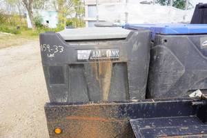 lot 37 image: Portable Plastic 12Volt Fuel Transfer Tank