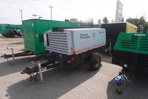 lot 19 image: 2009 Chicago Pneumatic CPS375 Tow Behind Air Compressor