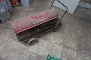 lot 44 image: Reddy Heater 165,000 BTU Propane Salamander Heater