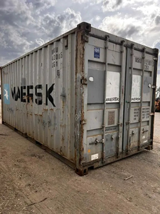 lot 28 image: 20 Storage Container Used