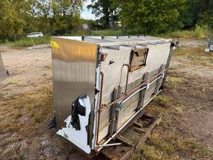 lot 1 image: VENT HOOD