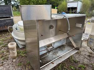 lot 12 image: VENT HOOD