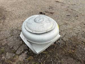 lot 17 image: ROOF TOP VENT HOOD