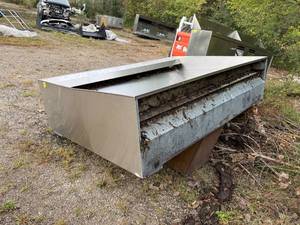 lot 24 image: VENT HOOD