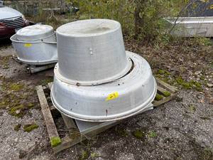 lot 29 image: ROOF TOP VENT HOOD