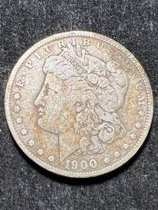 lot 54 image: 1900-O US MORGAN SILVER DOLLAR