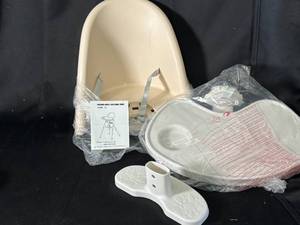 lot 46 image: Children Multi-Functional Chair Model Q2 - High Chair Set