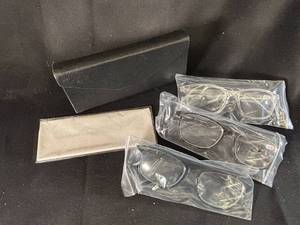 lot 73 image: SHUNO Nearsighted Glasses Set, -4.00 Myopia, 3 Pairs with Case