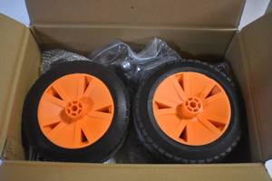 lot 5 image: Wheel and Handle Kit