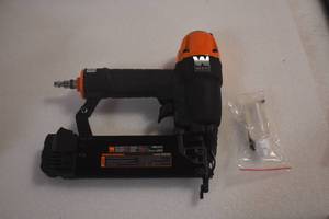 lot 8 image: WEN 61721 18-Gauge 38-Inch to 2-Inch Pneumatic Brad Nailer