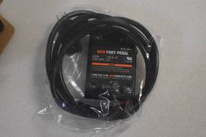 lot 9 image: WEN WA0392 120V 15-Amp Momentary Power Foot Pedal Switch for Woodworking