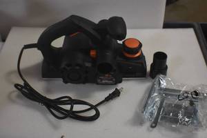 lot 17 image: WEN 6534 8-Amp 4-38-Inch Electric Hand Planer