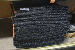 lot 49 image: Moving blankets