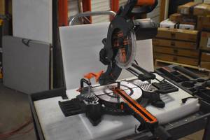 lot 58 image: WEN MM1011T 15-Amp 10-Inch Single Bevel Compact Sliding Compound Miter Saw with Laser