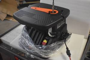 lot 60 image: WEN 6524 Oscillating Belt and Spindle Sander