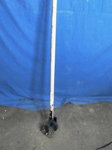 lot 35 image: Lawn Edger