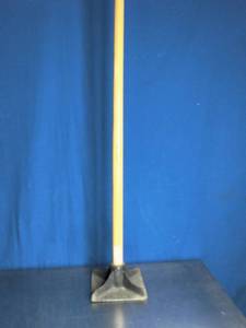 lot 38 image: 8 x 8 Yardworks Tamper