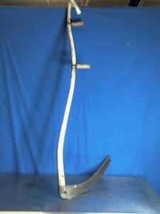 lot 39 image: Vintage Scythe