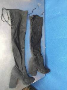 lot 52 image: Black Fabric Boots - Size 11