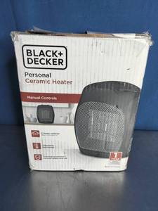 lot 53 image: BLACKDECKER Ceramic Electric Heater