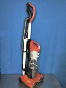 lot 56 image: Dirt Devil Endura Reach Compact 8-Amp Upright Vacuum