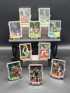lot 12 image: (100) Assorted Vintage 1981- 82 Topps Basketball Cards in (10) Plastic Holders
