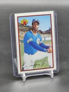 lot 55 image: Vintage 1989 Bowman Baseball Mariners HOF Great Ken Griffey Jr Rookie Card #220