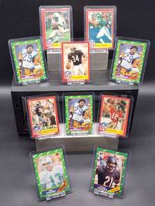 lot 59 image: (10) Assorted Vintage 1985 & 1986 Topps Hall of Fame Football Cards