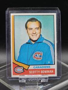 lot 76 image: Vintage 1974 - 75 Topps Hockey Red Wings HOF Coach Scotty Bowman Card #261