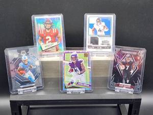 lot 87 image: (5) Assorted NFL Football Player Rookie Cards