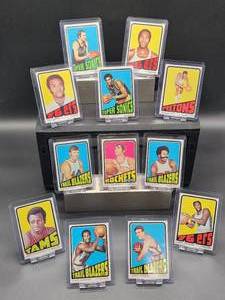lot 104 image: (12) Assorted Vintage 1972-73 Topps Basketball Cards