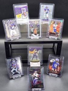 lot 107 image: (9) Assorted Minnesota Vikings Football Cards