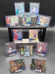 lot 121 image: (12) Assorted Vintage NBA Basketball Holographic Cards