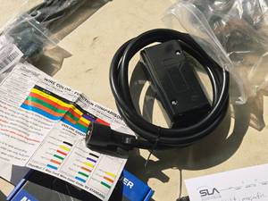 lot 58 image: Chee Muii RV Power Cord  Box