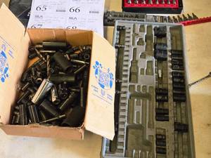 lot 67 image: Husky Socket Set