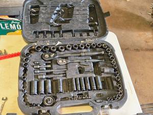 lot 68 image: Husky Wrench and Ratchet Socket Set with Case