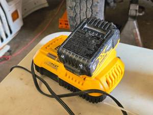 lot 71 image: DeWalt 20V Max Lithium Ion Battery Charger DCB118 with DeWalt 20V Max 4Ah Lithium Ion Battery Pack