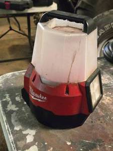 lot 90 image: Milwaukee Compact Site Light with Flood Mode  18VDC  120VAC