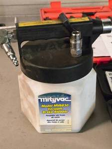 lot 112 image: Mityvac Vacuum Brake Bleeder MV6830