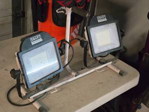 lot 120 image: Smart Electrician 2 Head LED Work Light  TiltSwivelCarry Handle 370-5492