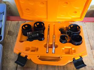 lot 132 image: Spyder Bi-Metal Hole Saw Kit 13-piece with Case