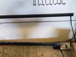 lot 141 image: Lot of (2) Indoor SJT 14-AWG 12-outlet Super Power Strips