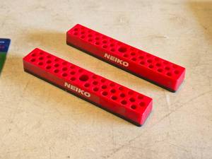 lot 147 image: Lot of (2) Neiko Magnetic Screwdriver Tip Holder