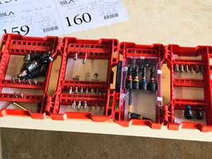 lot 160 image: Milwaukee Shock Wave Impact Duty Screw Tip Set with Case