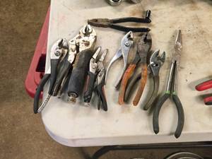 lot 241 image: Lot of (8) Pliers, Locking Pliers (assorted)