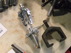 lot 245 image: Lot of (3) Pullers