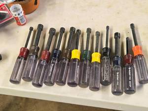 lot 249 image: Lot of (12) Husky Nutdrivers (assorted)