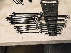 lot 263 image: Lot of (18) Wrenches (assorted)